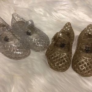 EUC - Toddler girl’s Old Navy Sandal Lot - size 5